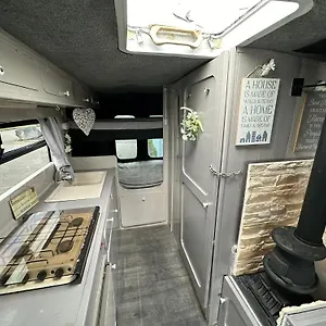  Campeggio Retro Camper Hire
